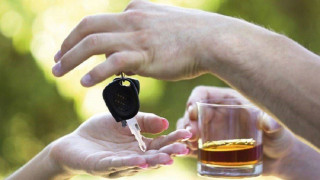 Αυτός είναι ο λόγος που νιώθεις ότι ο χρόνος περνάει πιο γρήγορα όταν πίνεις αλκοόλ