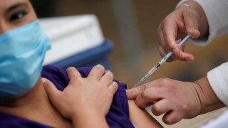 Μεξικό: Στην εντατική 32χρονη γιατρός που έκανε το εμβόλιο του κορωνοϊού