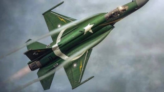 Το Πακιστάν «σνομπάρει» τα Rafale: Τα μαχητικά μας αεροσκάφη JF-17 είναι πολύ καλύτερα