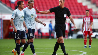 «Παρκαρισμένοι» στη μετριότητα βρέθηκαν στην κορυφή με «ριφιφί»