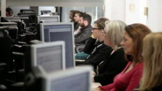 Μπόνους άδειες σε δημοσίους υπαλλήλους που εργάζονται πολλές ώρες