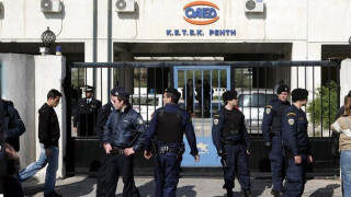 Σοκ στου Ρέντη: Mαθήτρια μαχαίρωσε συμμαθητές της