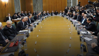 Κυβέρνηση: «Δε θα συνεχίσουμε να εξυπηρετούμε το χρέος αν...»