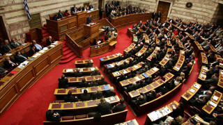 Ψηφίστηκε το νομοσχέδιο για τις 100 δόσεις