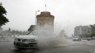 Οι βροχές «έπνιξαν» τη Βόρεια Ελλάδα