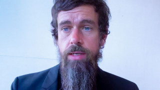 Μήνυση στο Twitter για προαγωγή της παιδικής πορνογραφίας