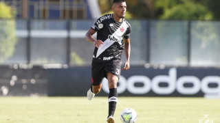 Μάτος: Μοίρασε δύο ασίστ και ευχές στον Βιεϊρίνια με φωτογραφία του Χριστού Λυτρωτή