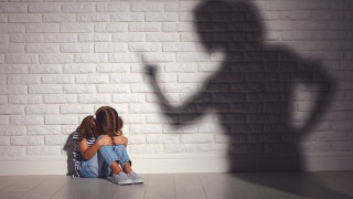 Σοκ με την τιμωρία νηπιαγωγού σε 4χρονο κοριτσάκι - ΕΔΕ διέταξε η Κεραμέως