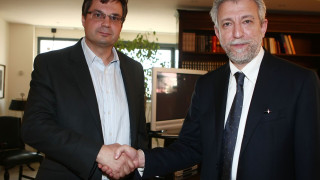 Δεν είναι ο τρελός του χωριού…