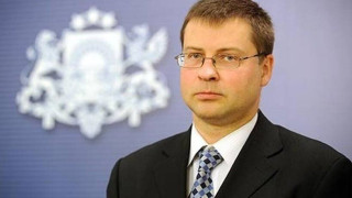 Ντομπρόφσκις: «Στις 20 Απριλίου το τελικό κείμενο ώστε να υπάρξει συμφωνία»