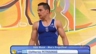 Η απονομή του χρυσού στον Πετρούνια! (video)