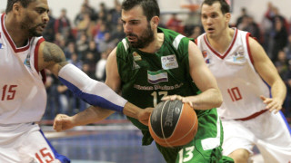 Πλησιάζει στον Ζάρα