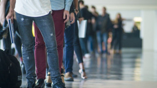 Επιδόματα ανεργίας: Στο τραπέζι νέα δίμηνη παράταση