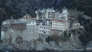Άγιο Όρος: Με φωτοβολταϊκά θα ηλεκτροδοτηθούν οι Μονές