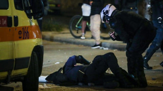 Χούλιγκαν οι δράστες της δολοφονικής επίθεσης στον αστυνομικό -Τι ερευνά η ΕΛΑΣ