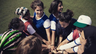 Hestia FC: Προσφυγοπούλες παίζουν μπάλα και γίνονται γυναίκες - πρότυπα