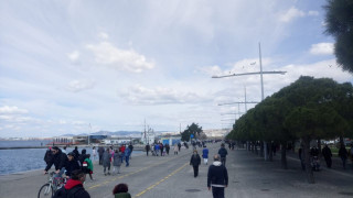 Με σημαίες, καφέ και καλή διάθεση στη Νέα Παραλία!