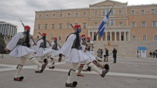 Η μεγαλοπρεπής παρέλαση για τα 200 χρόνια από το 1821