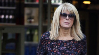 Δρούτσα: «Με ενοχλεί που ο Βασίλης Καρράς έχει παχύνει τόσο και δεν μπορεί να αναπνεύσει»