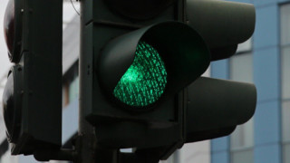 Ελλάδα: Το... αιώνιο φανάρι-Περιμένεις 7,5 λεπτά για να ανάψει πράσινο