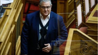 Στη Λαμία ψήφισε ο Δημήτρης Κουτσούμπας: «Ο λαός να δυναμώσει το ΚΚΕ»