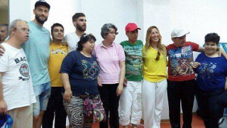 Μοίρασαν χαμόγελα στην Αλεξάνδρεια! (pics)