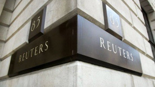 Reuters: Η Ελλάδα αψηφά την ευρωζώνη