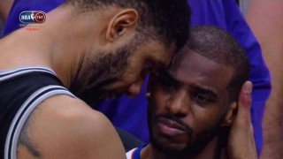 Μεγαλείο: Η αγκαλιά του Ντάνκαν στον Πολ (video)