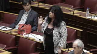 Καυγάς Βαγενά - Λοβέρδου στη Βουλή (ΒΙΝΤΕΟ)