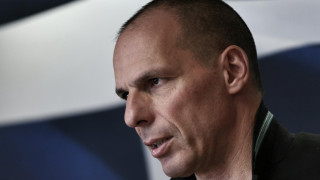 Βαρουφάκης: Οι επιχειρήσεις δολιοφθοράς είχαν ξεκινήσει πριν τη Ρίγα