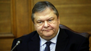 Βενιζέλος: «Προσχωρείστε έντιμα στην πολιτική μας»