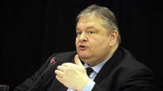 ΠΑΣΟΚ: Δεν θα βγάλουμε την κυβέρνηση από τη δύσκολη θέση