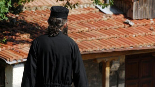 Eξαπάτηση ιερέων μέσα από τη φυλακή!