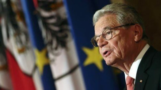 Γκάουκ: Να είμαστε ανοιχτοί στο θέμα των πολεμικών επανορθώσεων προς την Ελλάδα