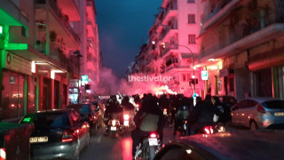 Με μοτοπορεία γιόρτασαν οι ΠΑΟΚτσήδες τα 95 χρόνια, ένταση με την αστυνομία