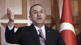 «Άφρισε» ο Τσαβούσογλου για την αναγνώριση της Γενοκτονίας των Αρμενίων από τις ΗΠΑ