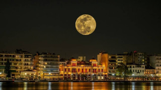 Μαγικές εικόνες από την υπερπανσέληνο
