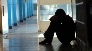 Τρομακτικό bullying: Συμμορία έδεσε σε δέντρο και ξυλοκόπησε άγρια ανήλικο