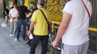 Διψασμένος ο κόσμος του Αρη -Ουρές για ένα εισιτήριο διαρκείας