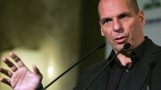 Βαρουφάκης: Ο Σόιμπλε κάνει λάθος στην ανάλυσή του για την Ελλάδα