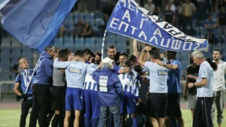 Παίκτες-κόσμος πανηγύρισαν μαζί... την άνοδο! (videos)