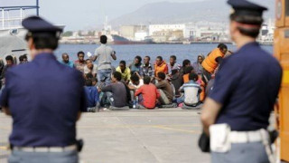 Μετεγκατάσταση 40.000 προσφύγων από Ελλάδα, Ιταλία «θα προτείνει η ΕΕ»