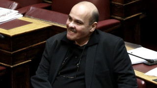 Μιχελογιαννάκης:Το Αids κολλάει με σάλιο(!)-Tα ιερά λείψανα βοηθούν στην ιατρική