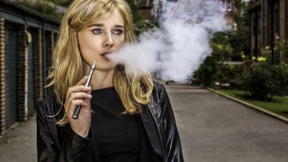 Επιστημονική Έρευνα καταρρίπτει μύθους για το ηλεκτρονικό τσιγάρο 