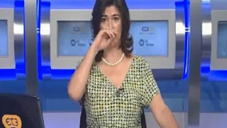 Δημοσιογράφος της ΕΤ3 συγκινήθηκε on air για το άνοιγμα της ΕΡΤ (ΒΙΝΤΕΟ) 