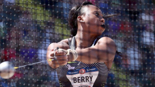 Σάλος με Αμερικανίδα αθλήτρια: Γύρισε την πλάτη στη σημαία ενώ έπαιζε η «Αστερόεσσα»