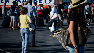 Λιμάνι Θεσσαλονίκης: Ξεκίνησε η έξοδος των αδειούχων -Ουρές και αυστηροί έλεγχοι