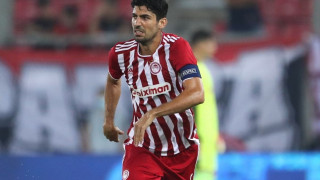 «Δοξολογούν» τη... μετριότητα μοιράζοντας σανό με τη σέσουλα