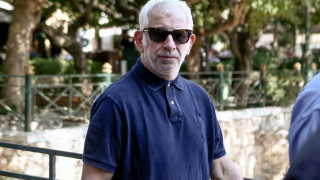 Πέτρος Φιλιππίδης: Με χειροπέδες στις φυλακές Τρίπολης! (pic)
