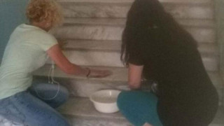 Λάρισα: Μαμάδες καθάρισαν δημοτικό σχολείο λόγω έλλειψης προσωπικού 